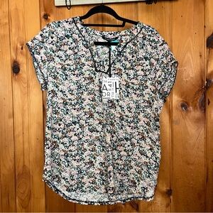 41 Hawthorn Multicolor Floral Blouse